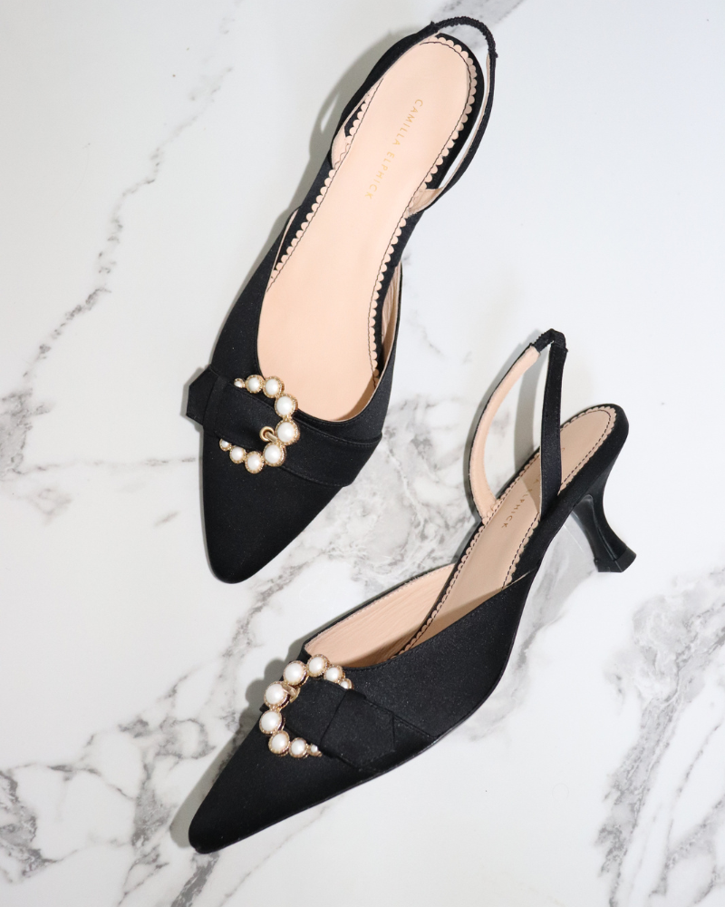 Cici_satin_black_Leather_kitten_heel_pointed_toe.png